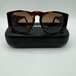 Authentic Chanel Tortoise Shell Sunglasses 01450 91235